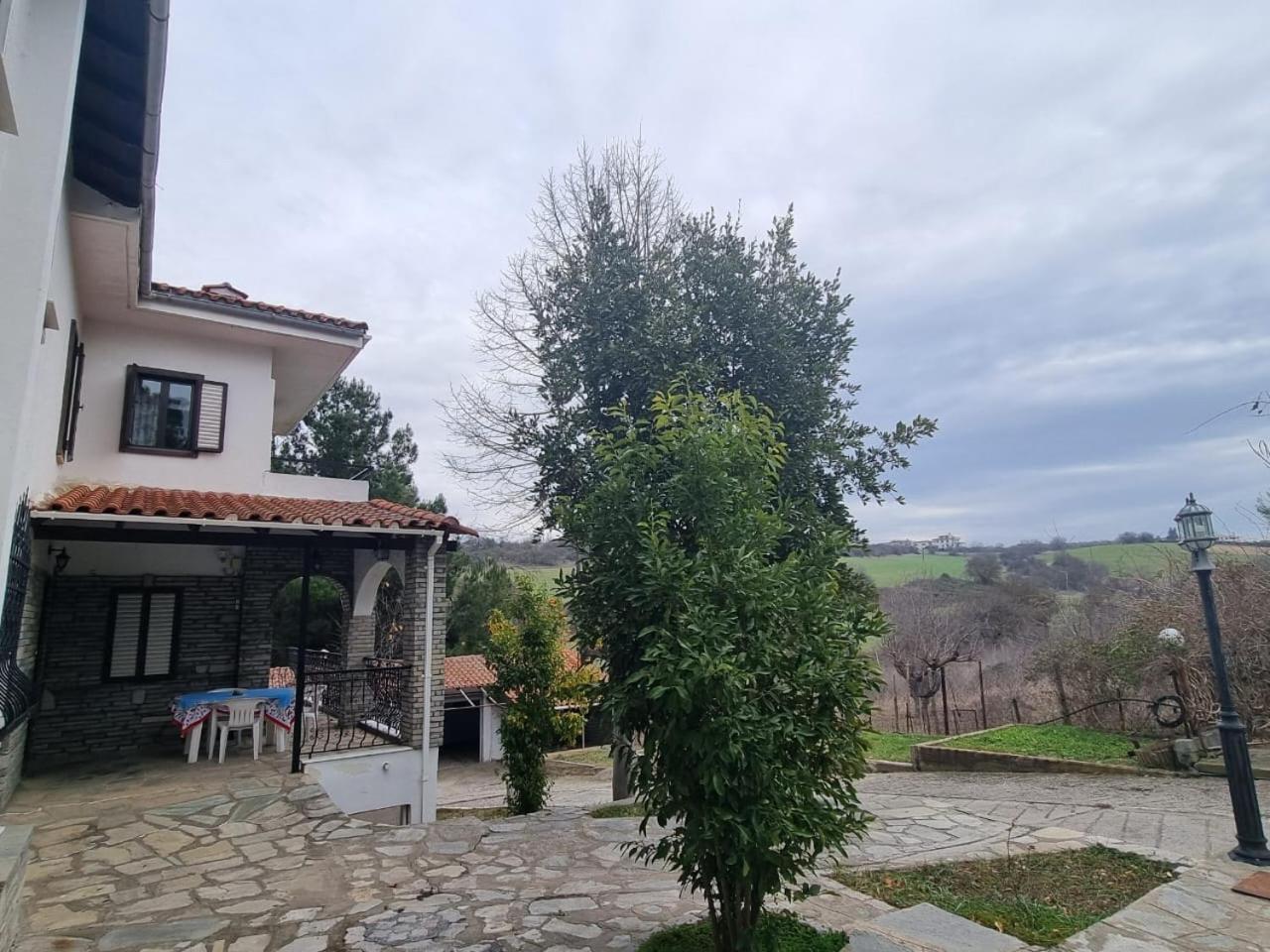 Villa In Trilofos-Close To The Beach Thessaloniki Exterior photo